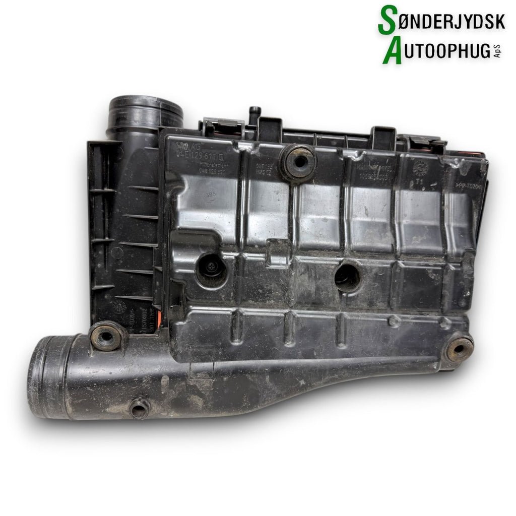 VW Golf Sportsvan Luftfilterkasse  Med OEM Nr. 04E129611AK Fra VW Ophugger
