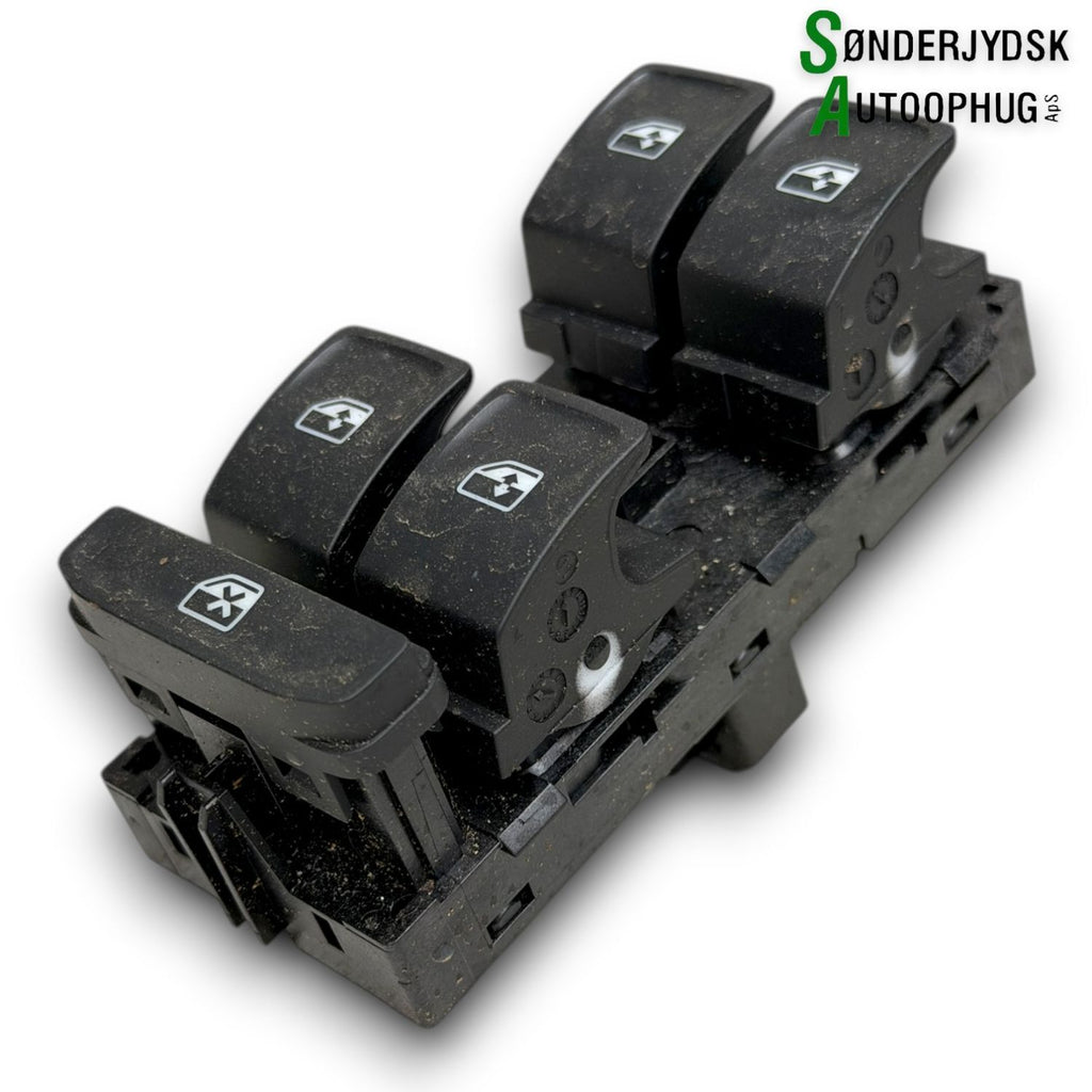 VW Golf Sportsvan Kontakt Rudehejs Med OEM Nr. 5G0959857D Fra VW Ophugger