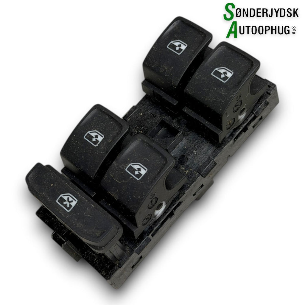 VW Golf Sportsvan Kontakt Rudehejs Med OEM Nr. 5G0959857D Fra VW Ophugger