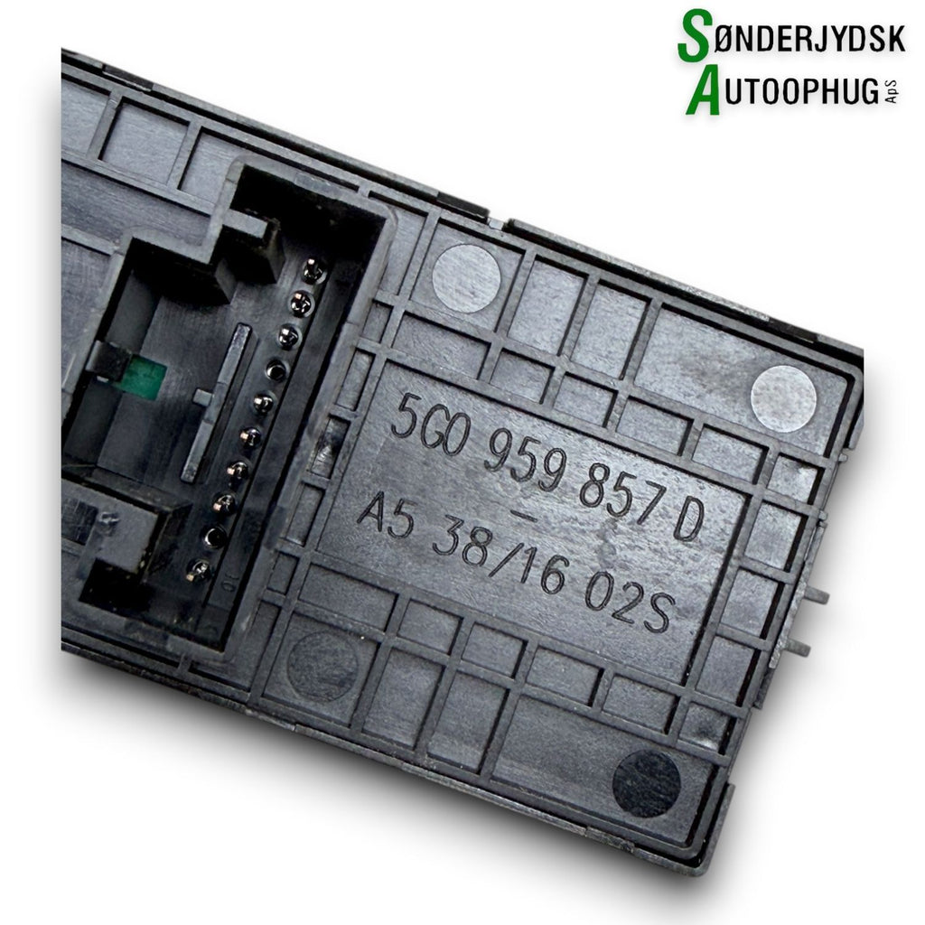 VW Golf Sportsvan Kontakt Rudehejs Med OEM Nr. 5G0959857D Fra VW Ophugger