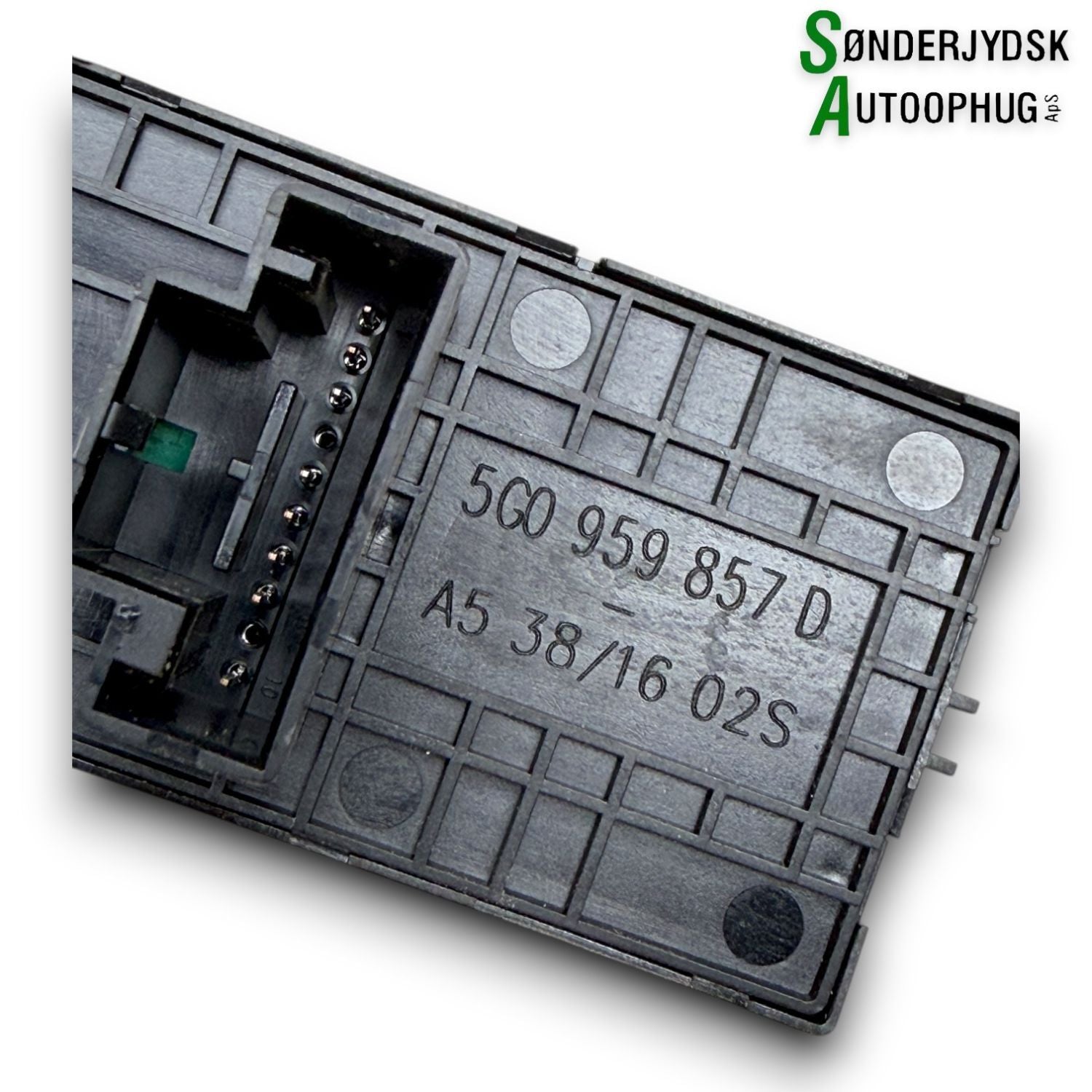 VW Golf Sportsvan Kontakt Rudehejs Med OEM Nr. 5G0959857DWHS Fra VW Ophugger