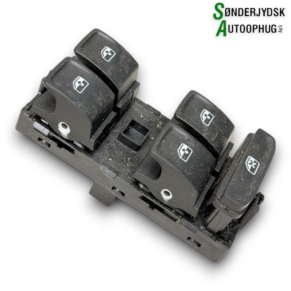 VW Golf Sportsvan Kontakt Rudehejs Med OEM Nr. 5G0959857D Fra VW Ophugger