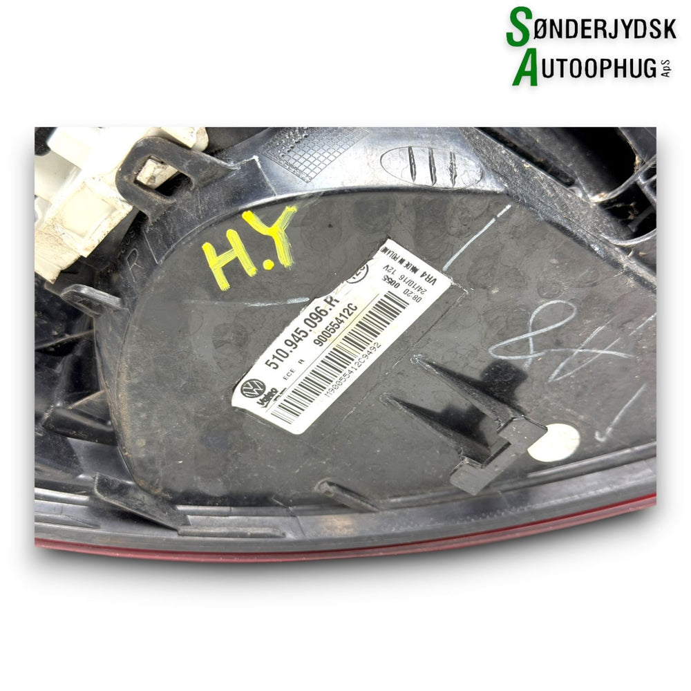 VW Golf Sportsvan Baglygte Med OEM Nr. 510945096AE Fra VW Ophugger