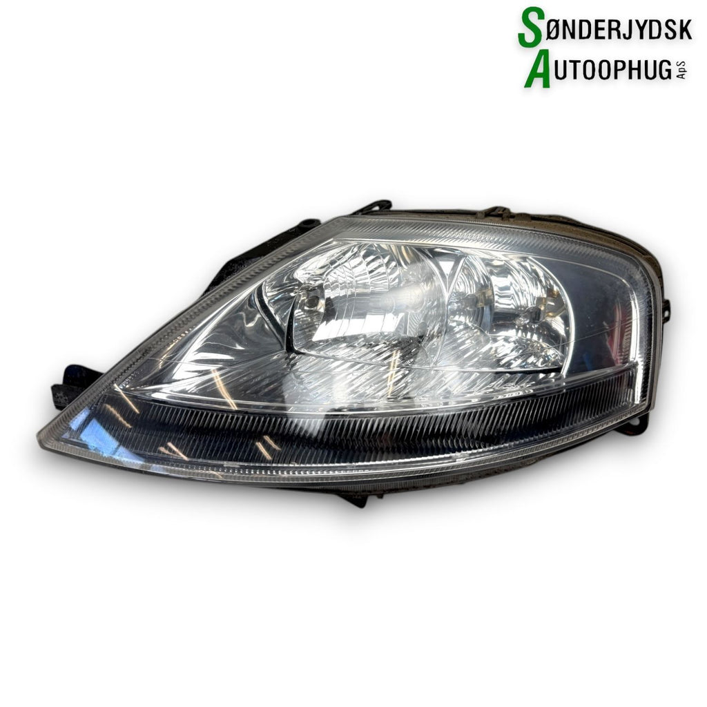 Citroen C3 Forlygte Med OEM Nr. 9680157580 Fra Citroen Ophugger