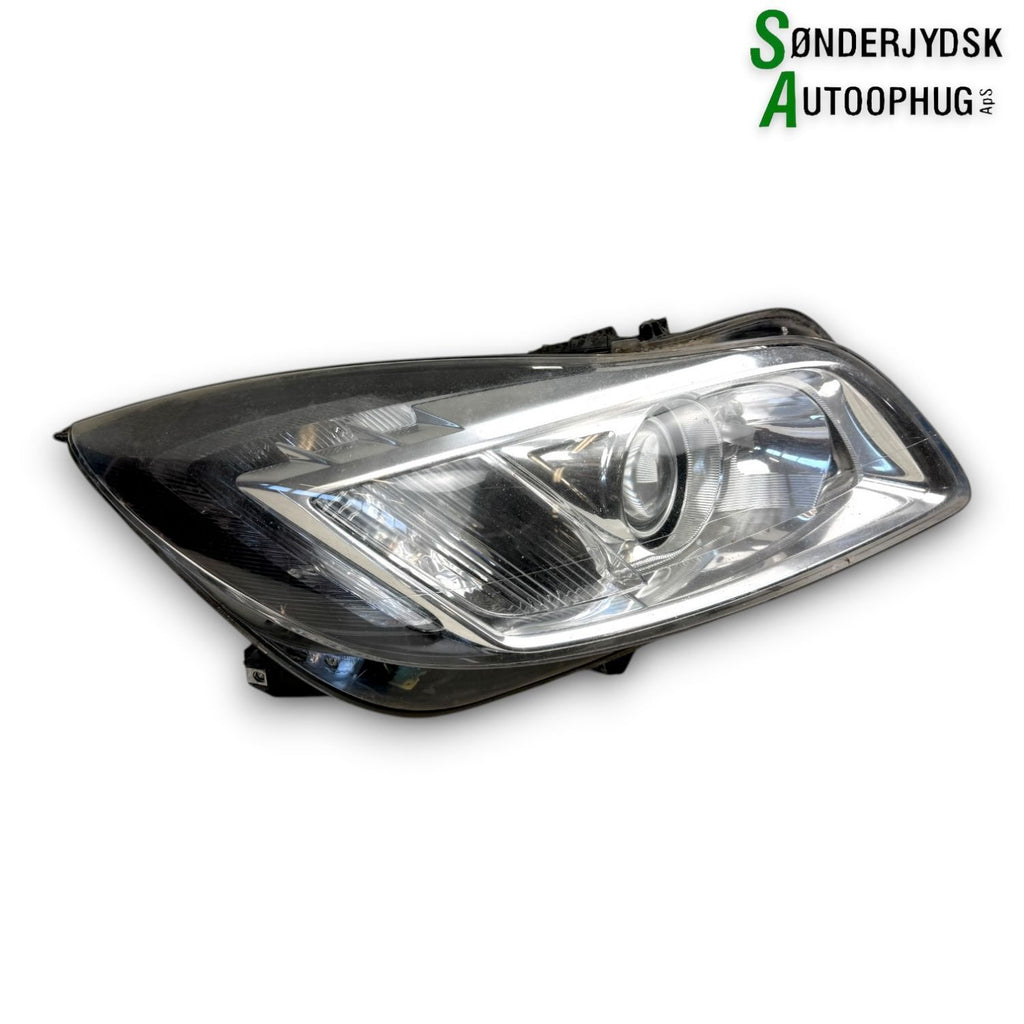 Opel Insignia A Forlygte Med OEM Nr. 13278002 Fra Opel Ophugger