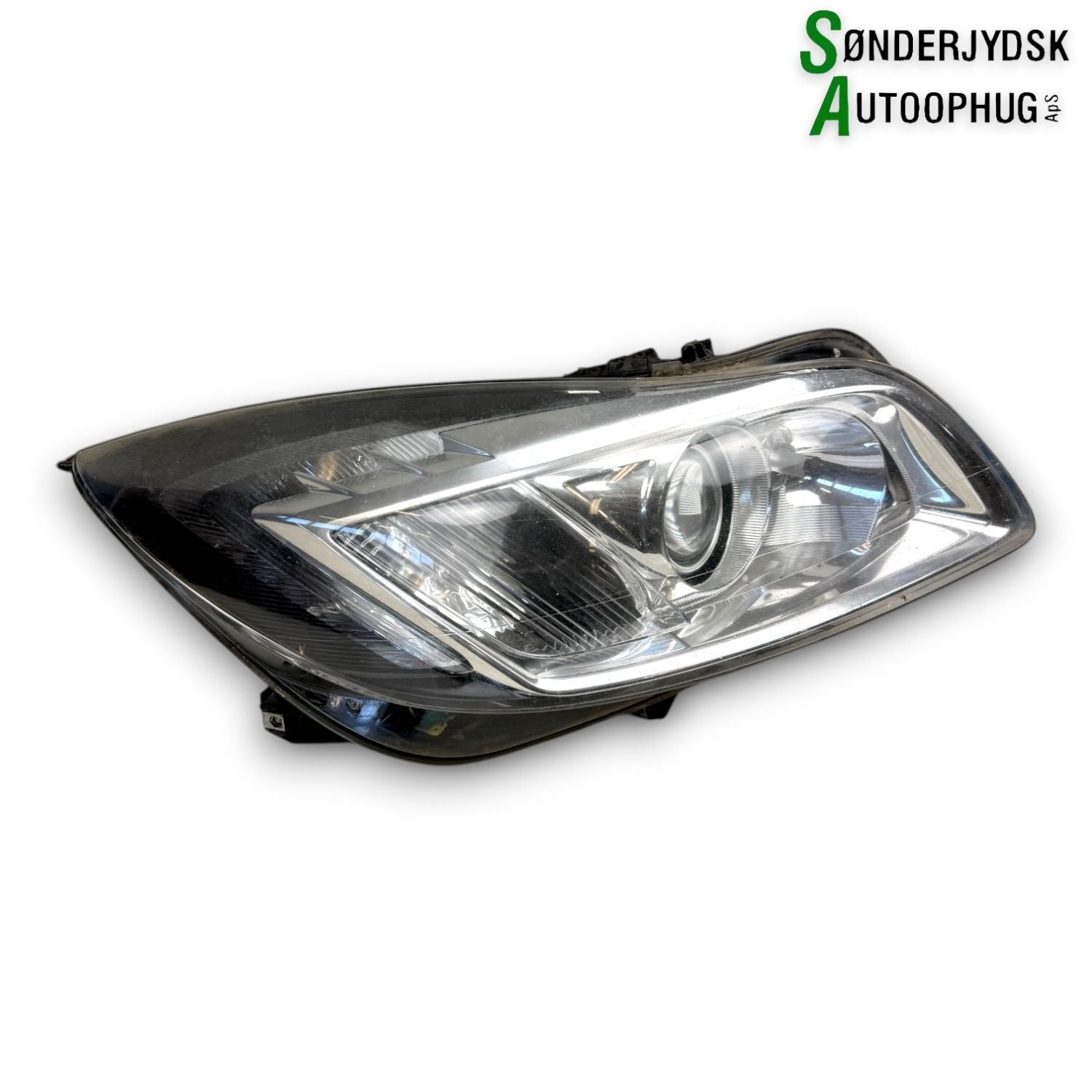 Opel Insignia A Forlygte Med OEM Nr. 22925419 Fra Opel Ophugger
