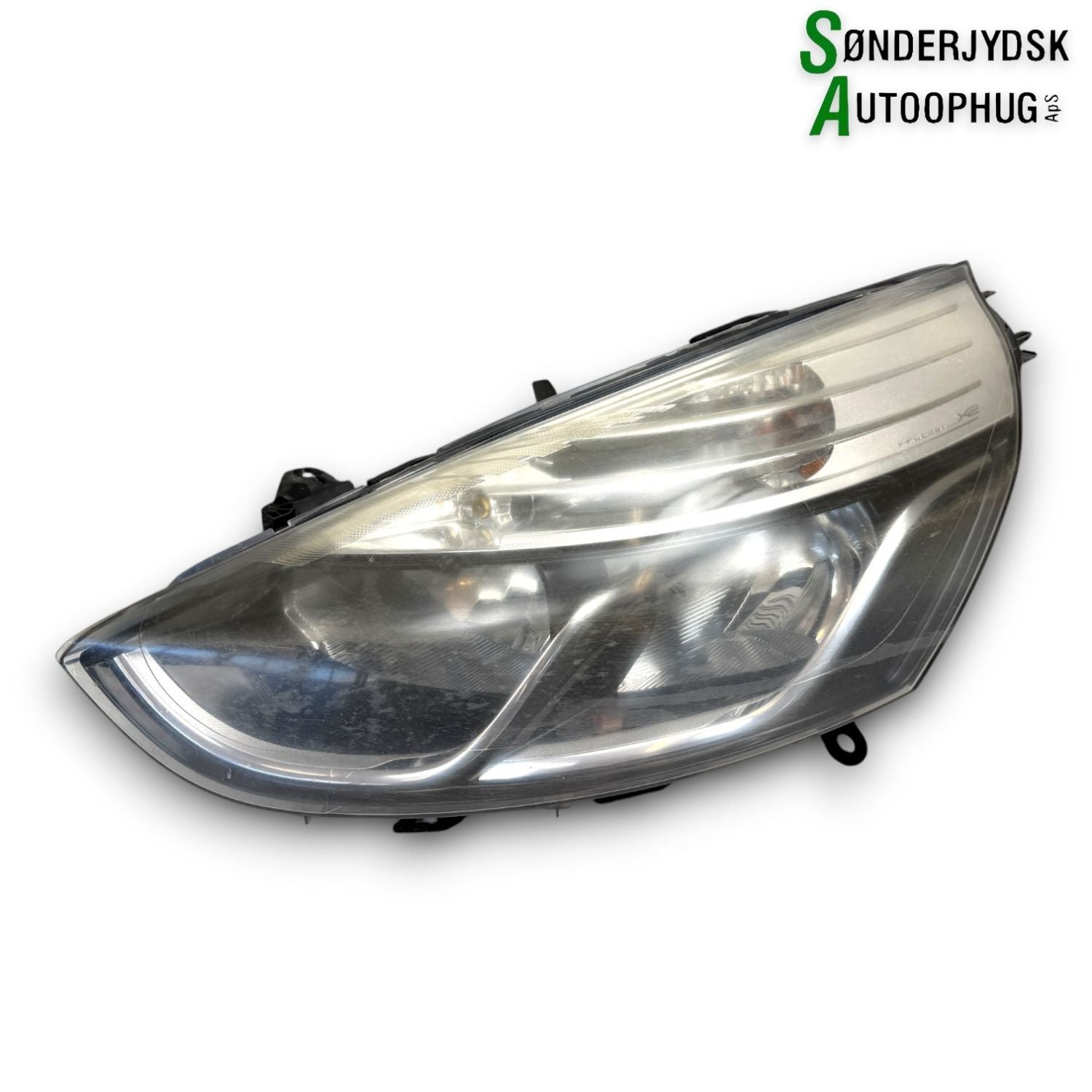 Renault Clio 4 Forlygte Med OEM Nr. 260601850R Fra Renault Ophugger
