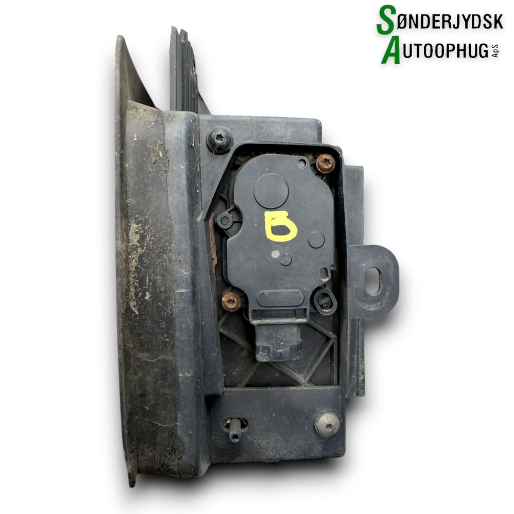 Renault Clio 4 Luftindtag For Med OEM Nr. 214996296R Fra Renault Ophugger