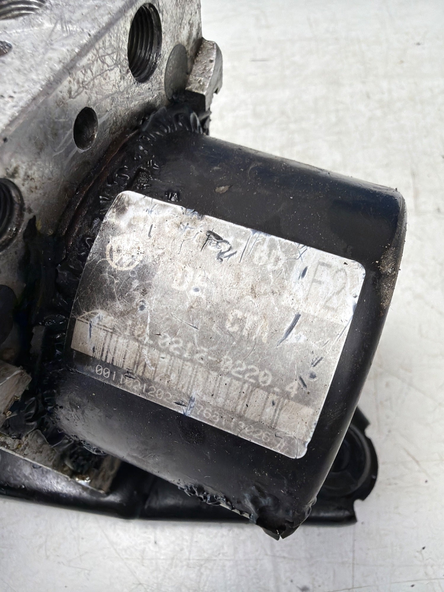Skoda Octavia Retur ABS Pumpe Med OEM Nr. 1K0614517BD Fra Skoda Ophugger
