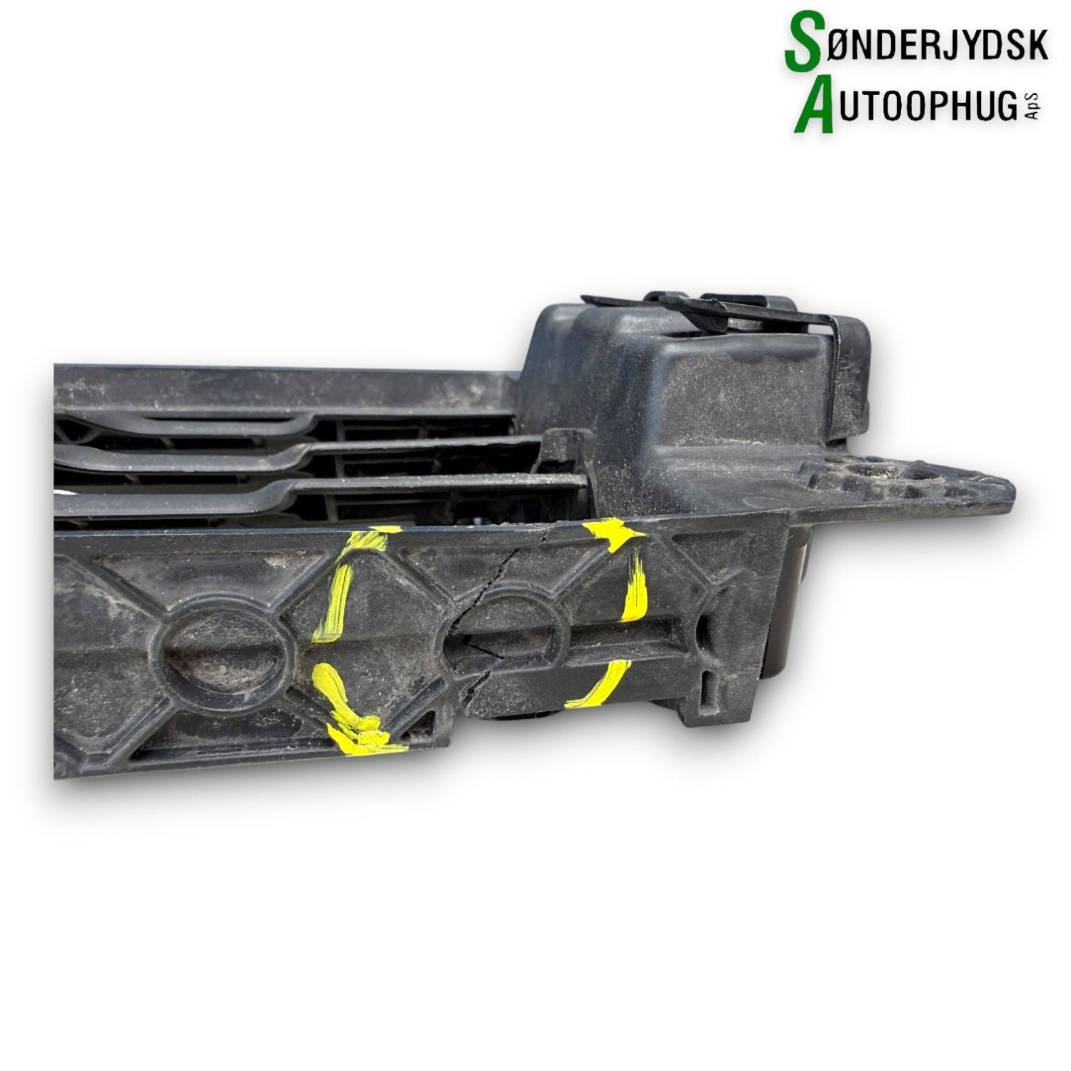 Renault Captur 2 Luftindtag For Med OEM Nr. 214F68290R Fra Renault Ophugger