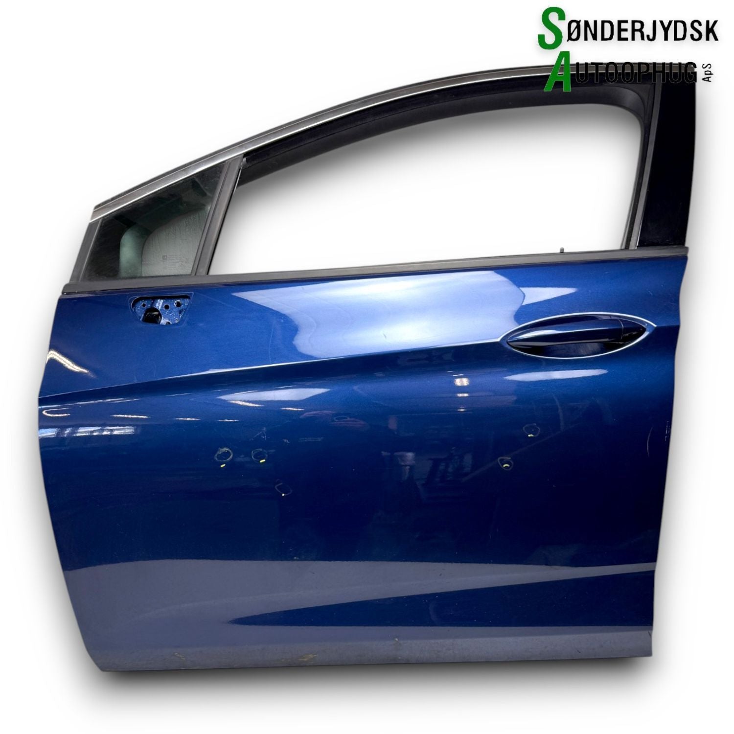 Opel Astra K Fordør V Med OEM Nr. 39028989 Fra Opel Ophugger