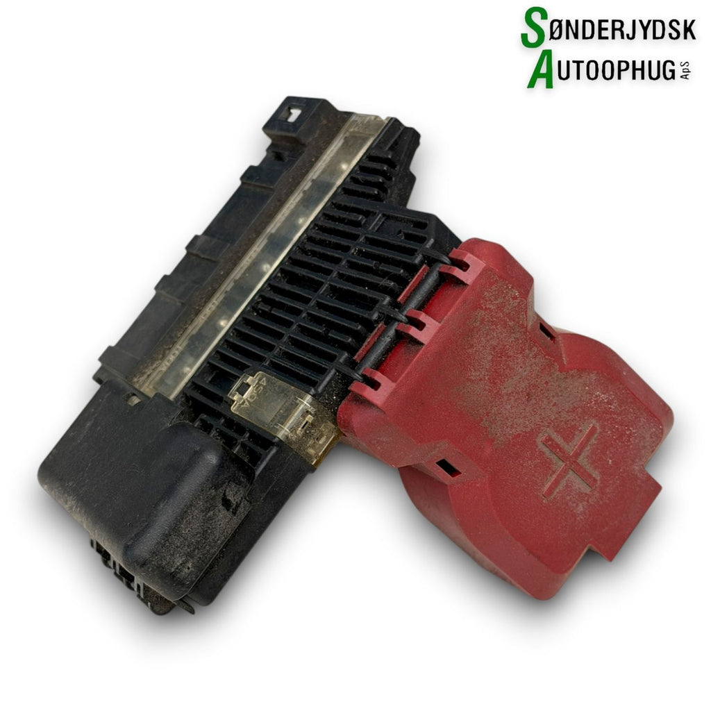 Nissan Qashqai +2 Sikring Med OEM Nr. 24011BB01E Fra Nissan Ophugger