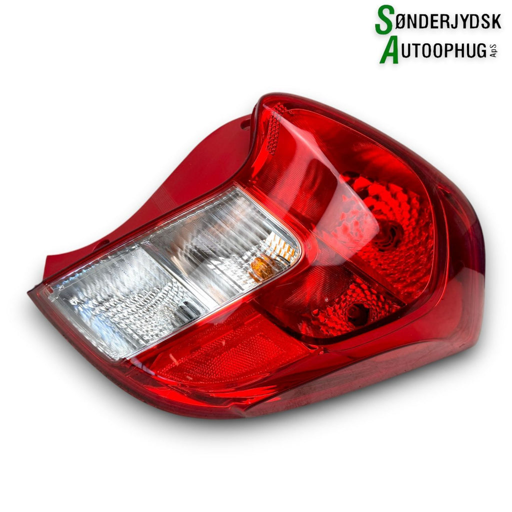 Opel Karl Baglygte Med OEM Nr. 42456951 Fra Opel Ophugger