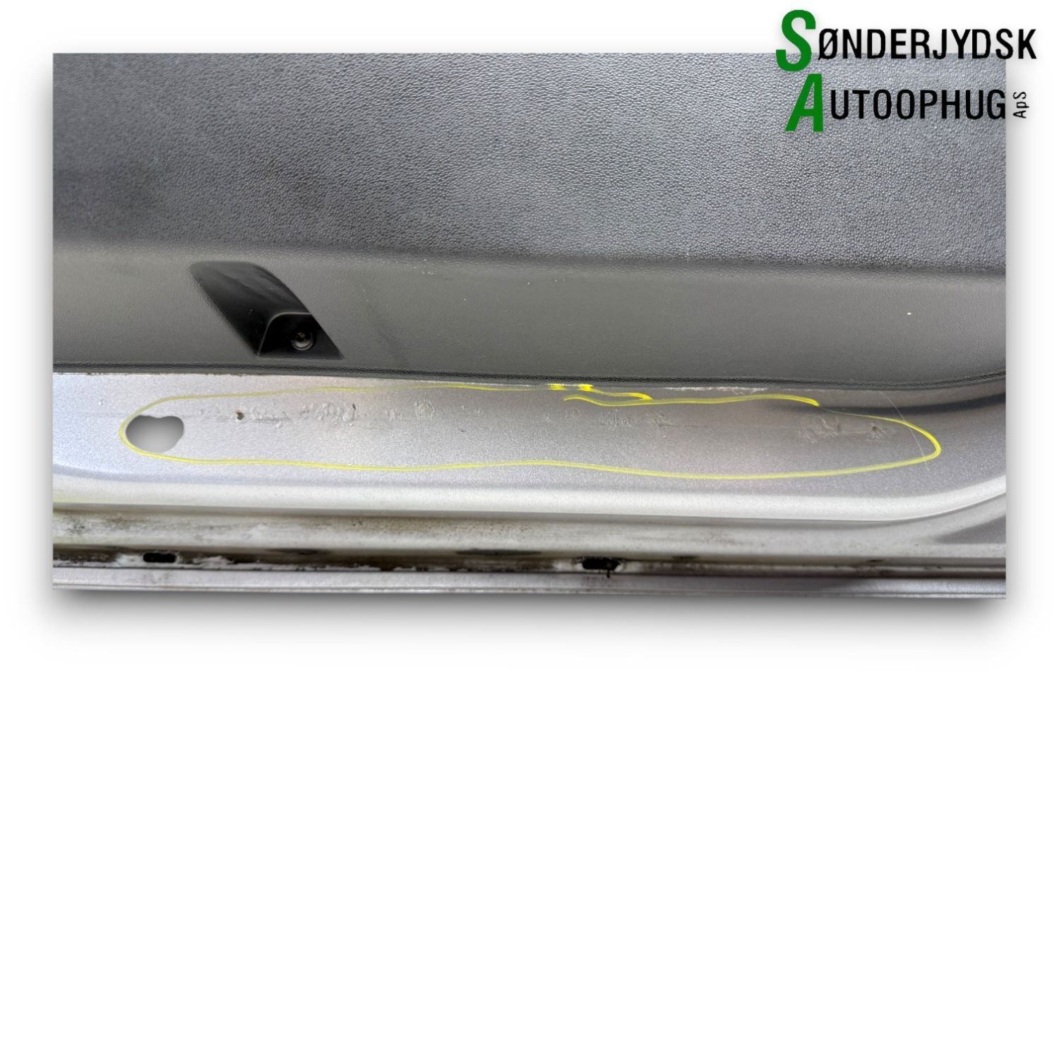 Citroen C3 III Fordør H Med OEM Nr. 9812251680 Fra Citroen Ophugger