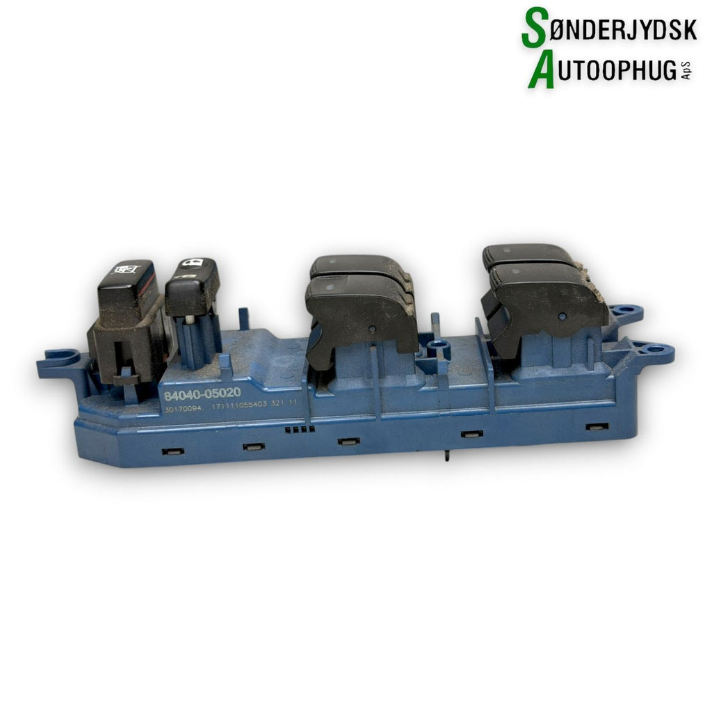 Toyota Avensis Kontakt Rudehejs Med OEM Nr. 8404005020 Fra Toyota Ophugger