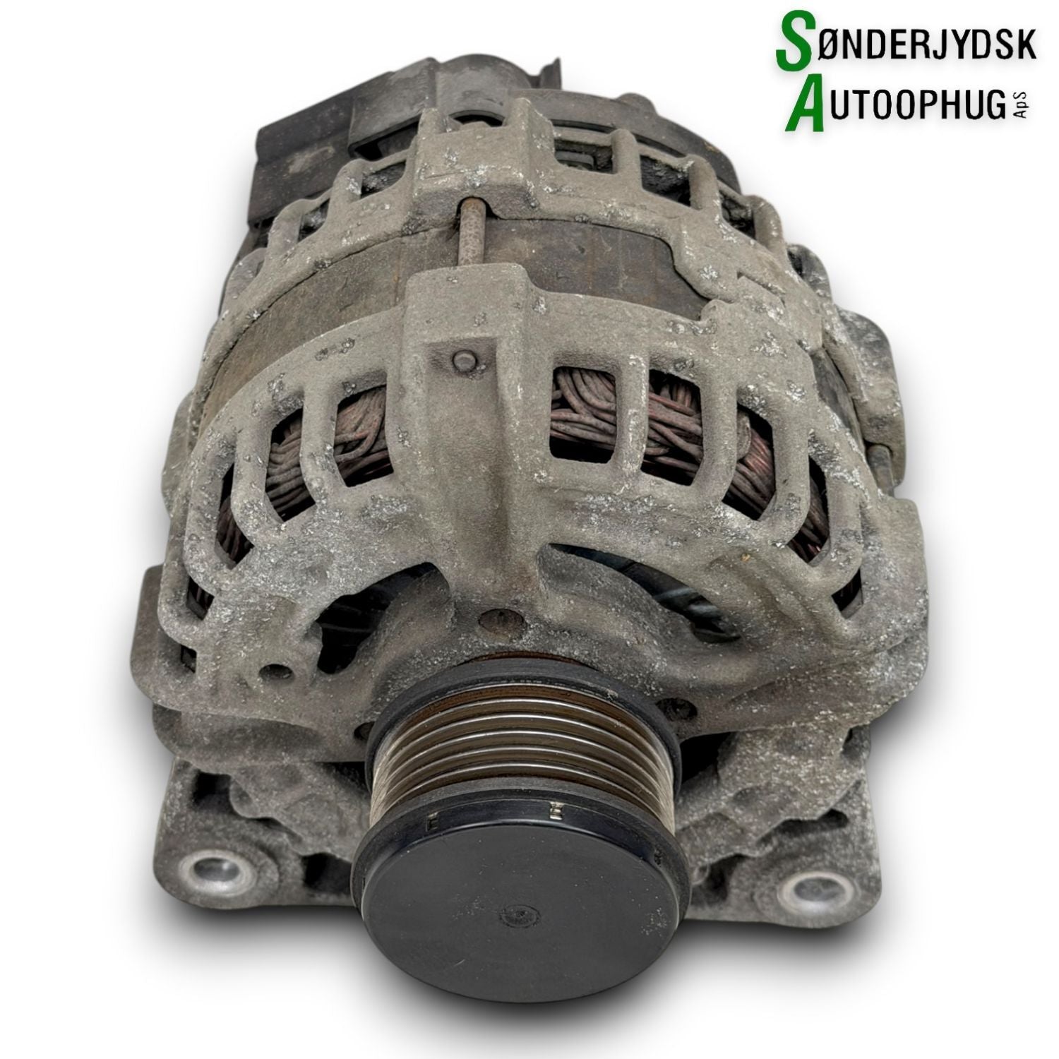 Nissan Qashqai Generator Med OEM Nr. 231004EA0A Fra Nissan Ophugger