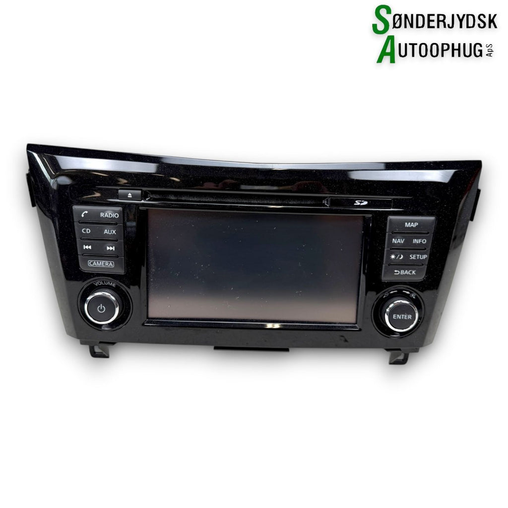 Nissan Qashqai Radio, Multi Display Med OEM Nr. 7513750231 Fra Nissan Ophugger