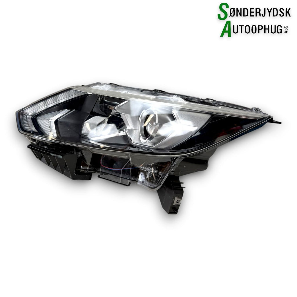 Nissan Qashqai Forlygte Med OEM Nr. 260604EH1B Fra Nissan Ophugger