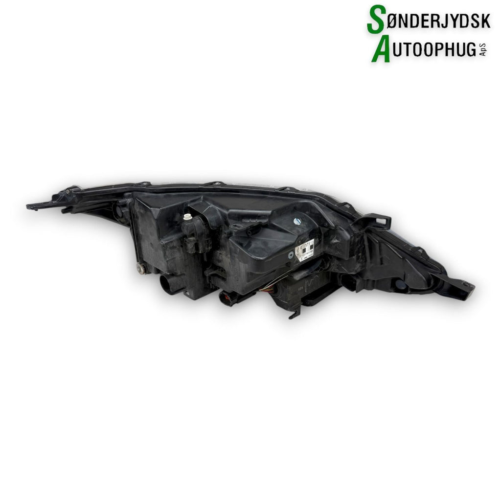 Nissan Qashqai Forlygte Med OEM Nr. 260604EH1B Fra Nissan Ophugger