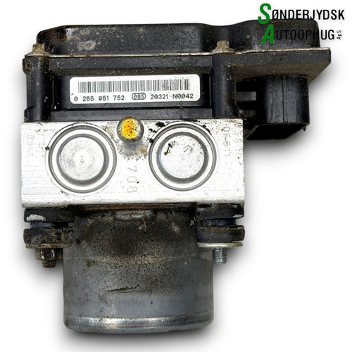 Opel Corsa D ABS Pumpe Med OEM Nr. 95507578 Fra Opel Ophugger
