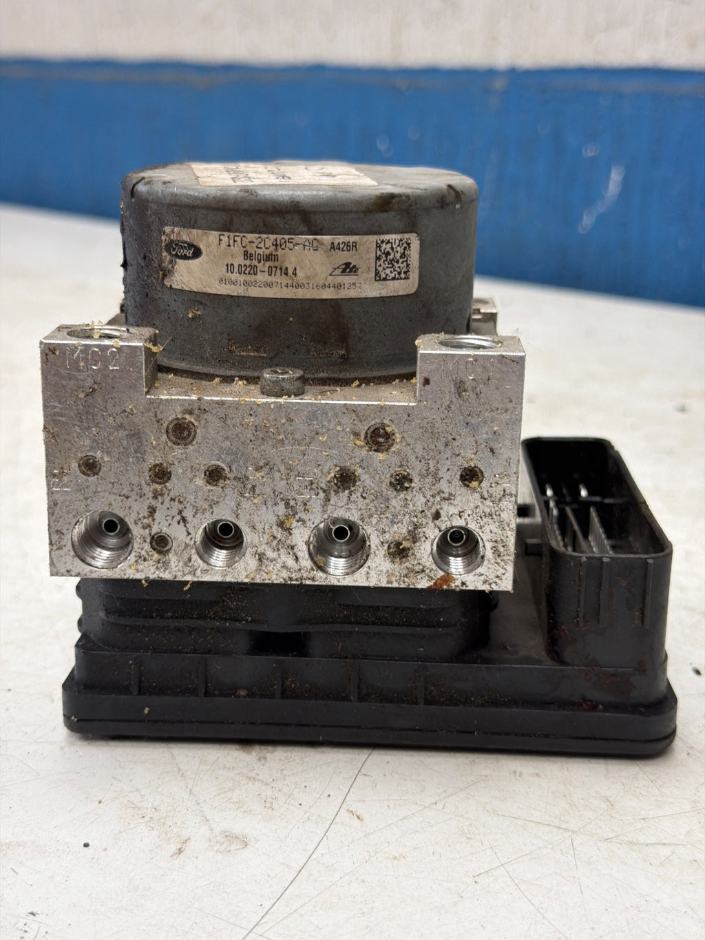 Ford Fiesta 7 ABS Pumpe Med OEM Nr. F1FC2C405BK Fra Ford Ophugger