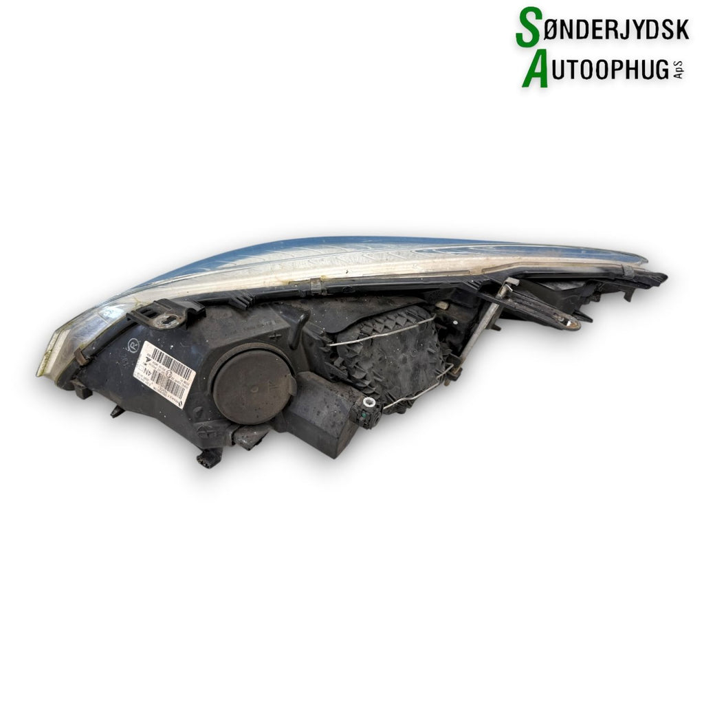 Renault Megane 3 Forlygte Med OEM Nr. 260109457R Fra Renault Ophugger