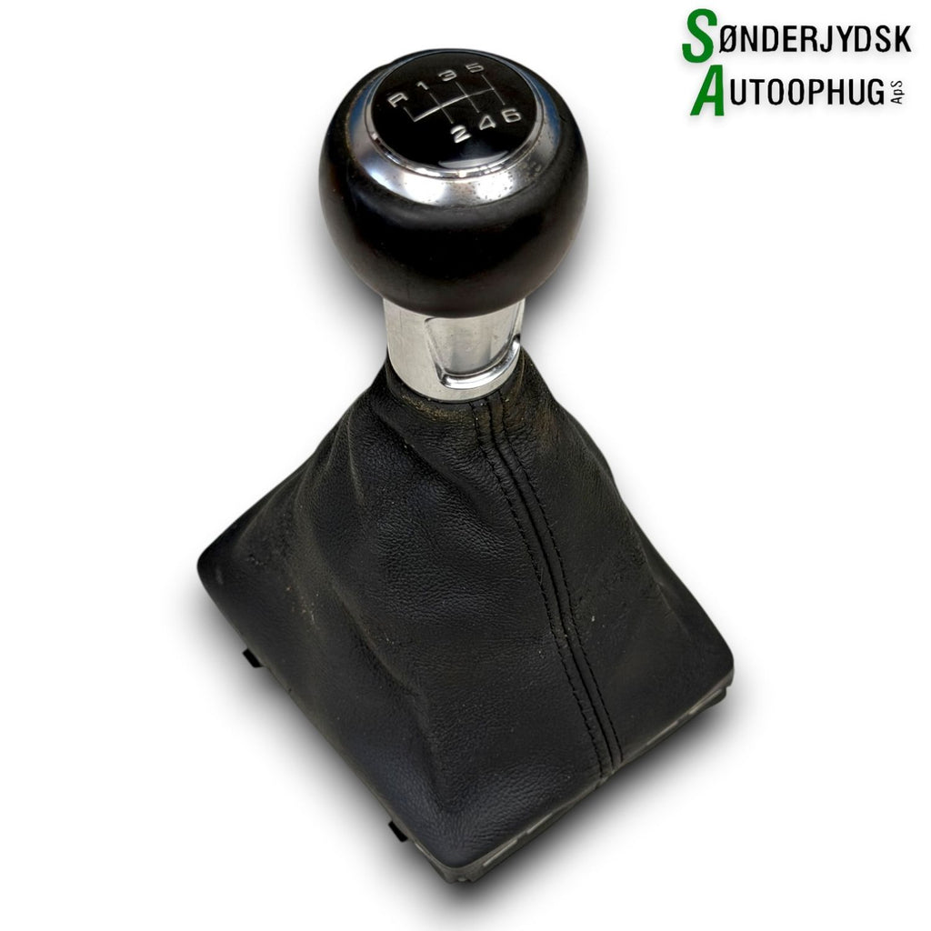 Audi A3 8V Gearknop Med OEM Nr. 8V0863278C1KT Fra Audi Ophugger