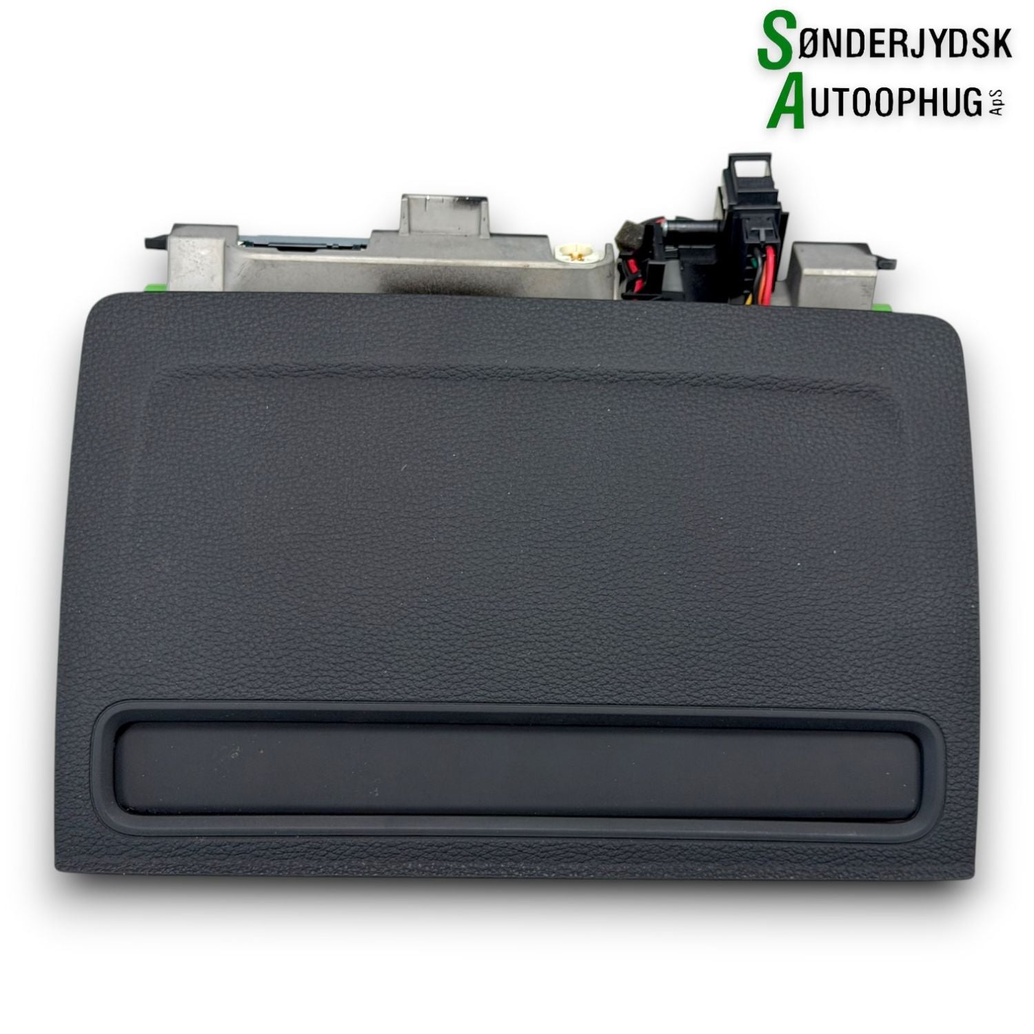 Audi A3 8V Radio, Multi Display Med OEM Nr. 8V0857273M Fra Audi Ophugger