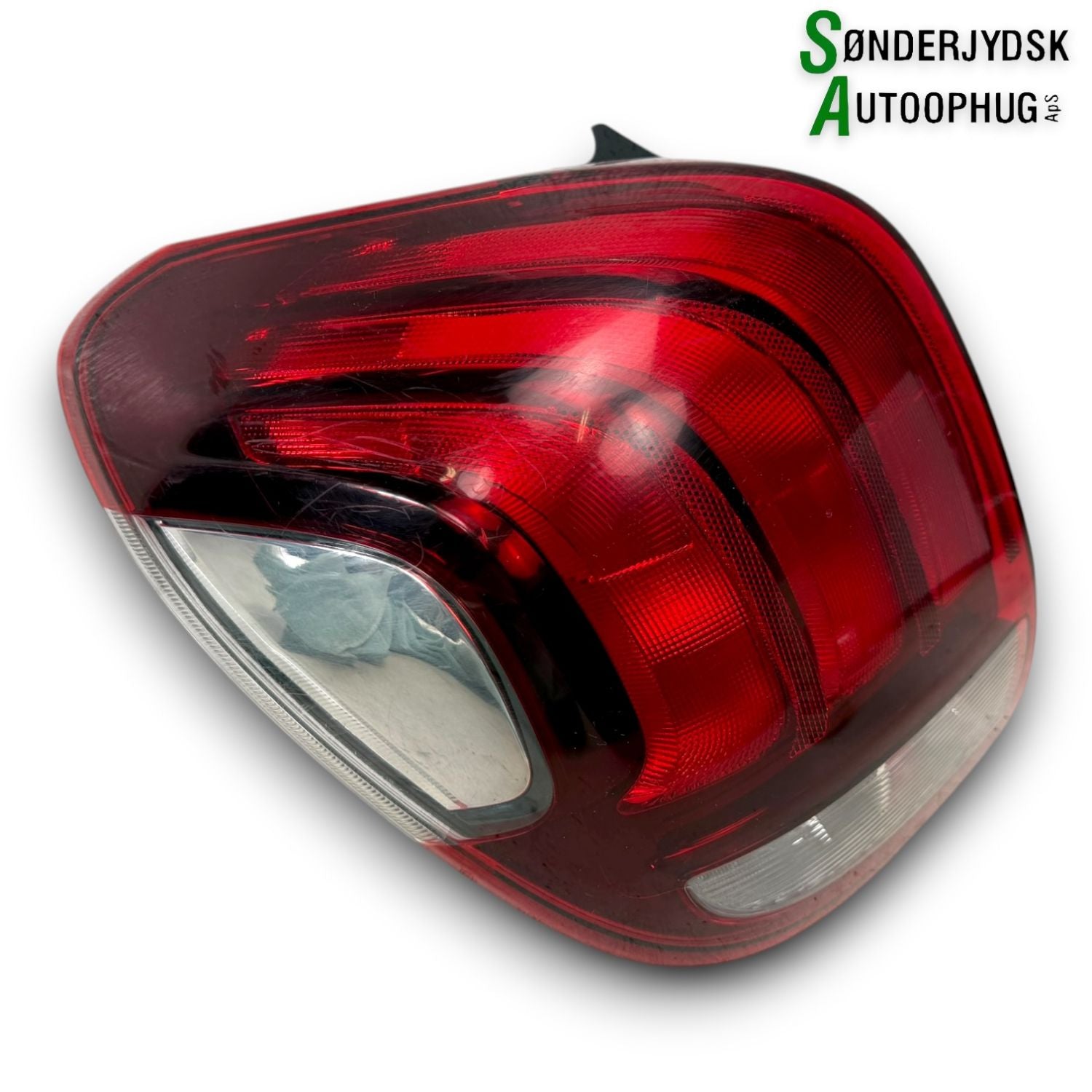 Peugeot 108 Baglygte Med OEM Nr. B000865080 Fra Peugeot Ophugger