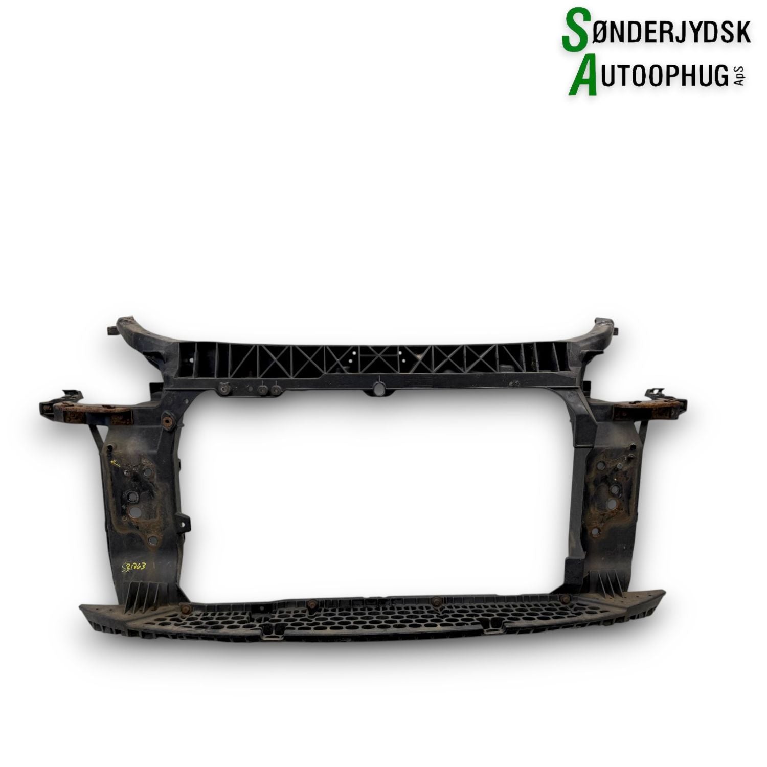 Hyundai I10 Frontkasse Med OEM Nr. 641010X200 Fra Hyundai Ophugger
