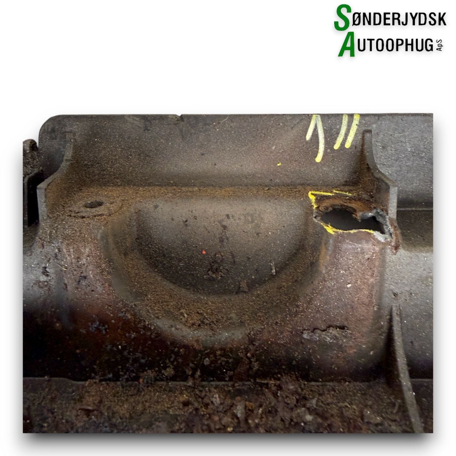 Hyundai I10 Frontkasse Med OEM Nr. 641010X200 Fra Hyundai Ophugger