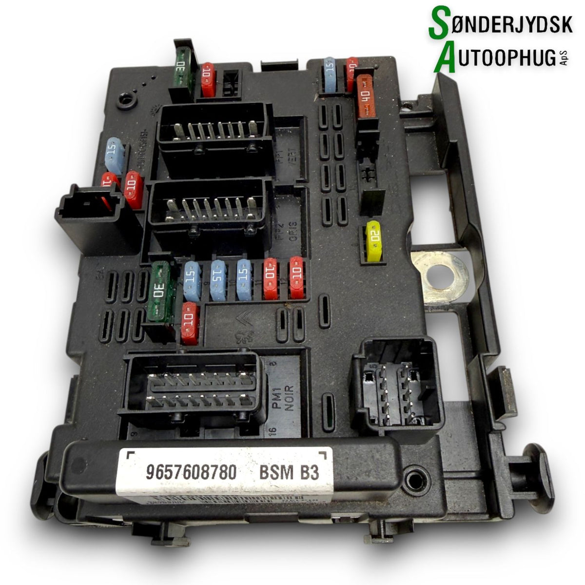 Peugeot 206 Sikringsboks Med OEM Nr. 9657608780 Fra Peugeot Ophugger