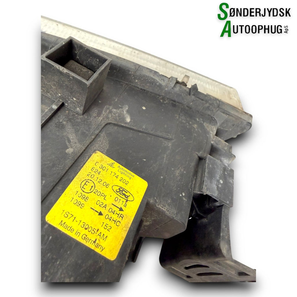 Ford Mondeo 3 Forlygte Med OEM Nr. 1S7113005AM Fra Ford Ophugger