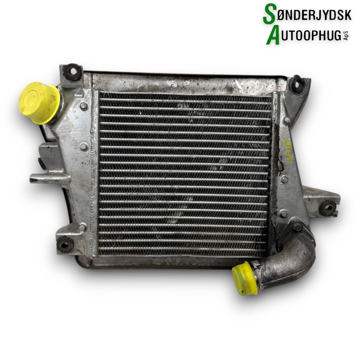 Nissan X-Trail T30 Køler Intercooler Med OEM Nr. 14461EQ405 Fra Nissan Ophugger