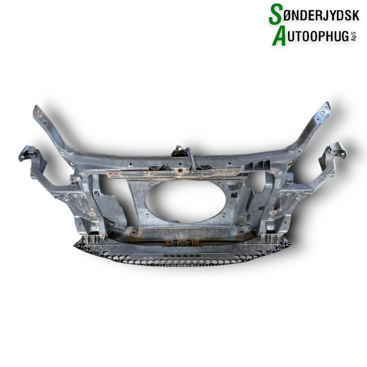 Hyundai I20 Ma Frontkasse Med OEM Nr. 641011J000 Fra Hyundai Ophugger