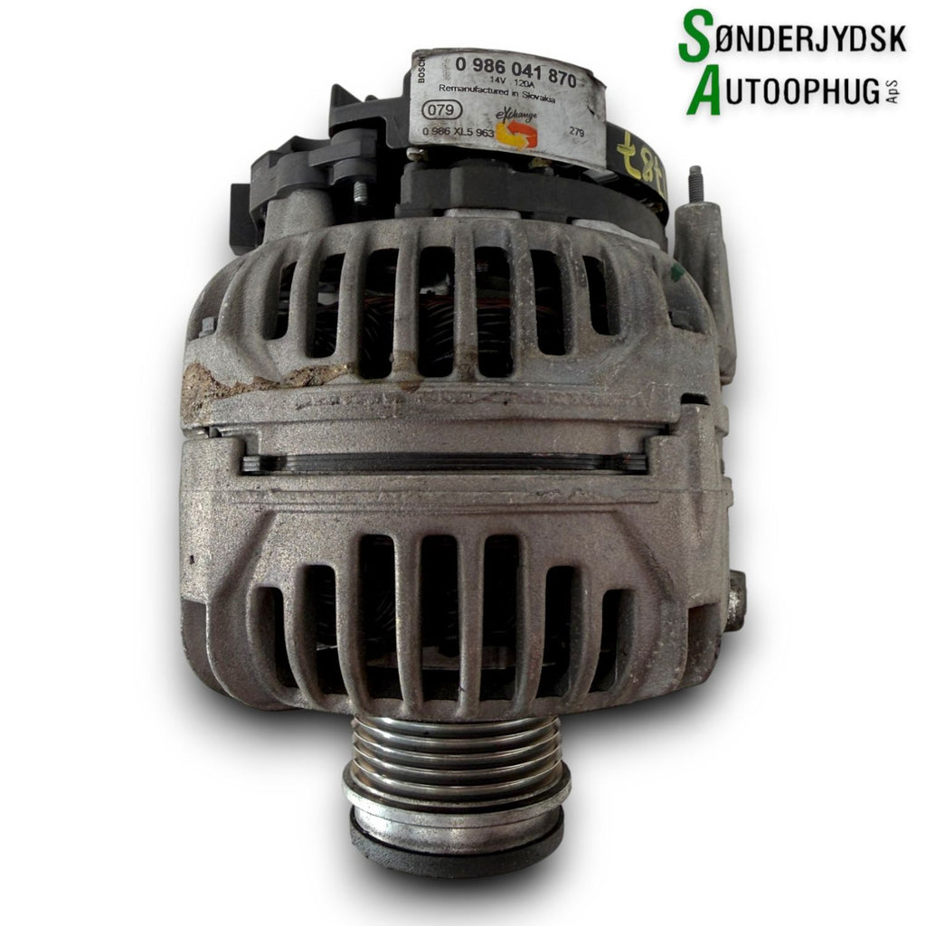 VW Passat 3B Generator Med OEM Nr. 038903018Q Fra VW Ophugger