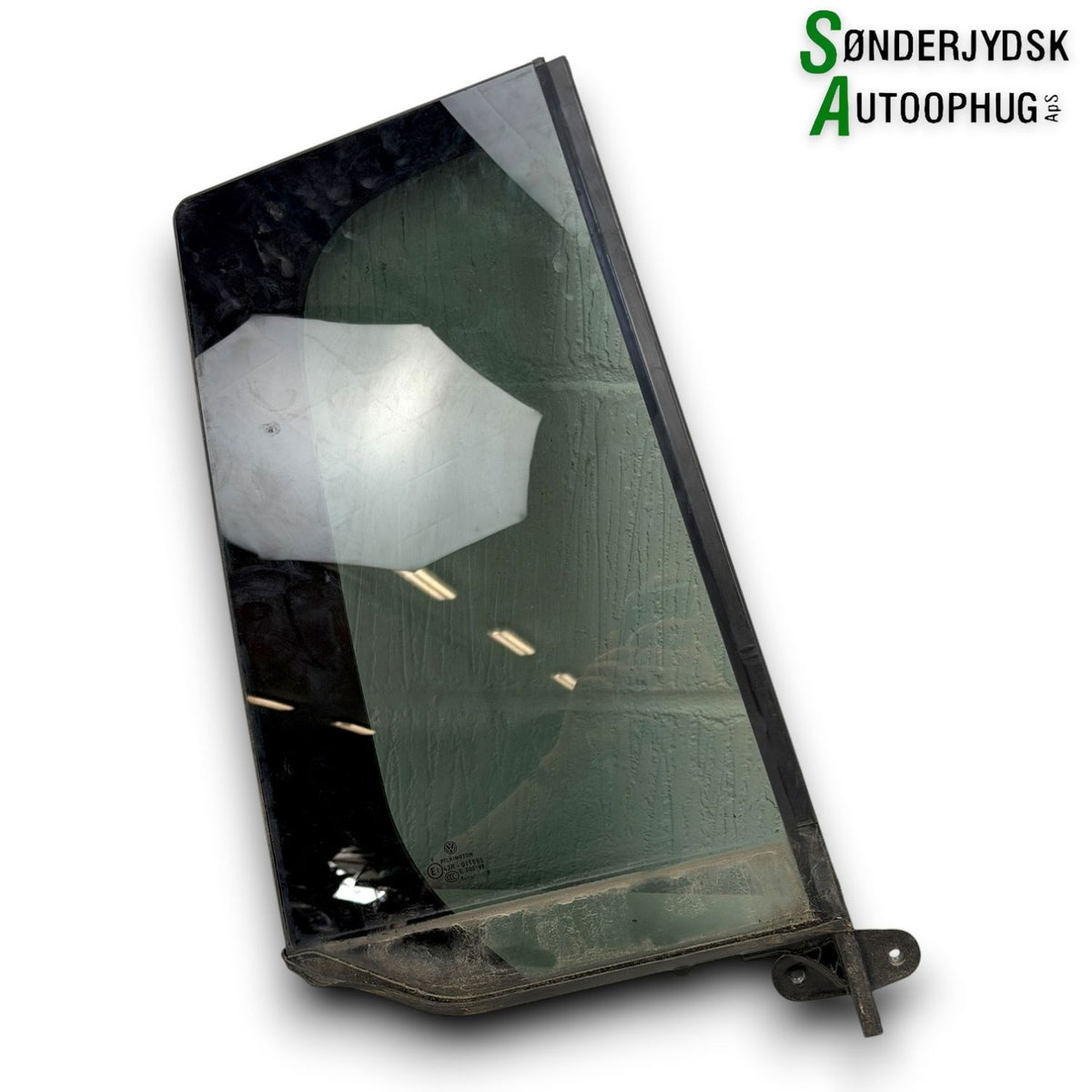 VW Touran 5T Trekantrude Med OEM Nr. 5TA845214J Fra VW Ophugger