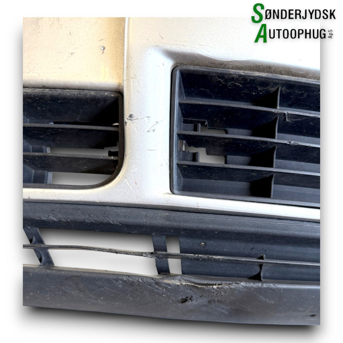 Audi A6 Forkofanger Med OEM Nr. 4A080710701C Fra Audi Ophugger