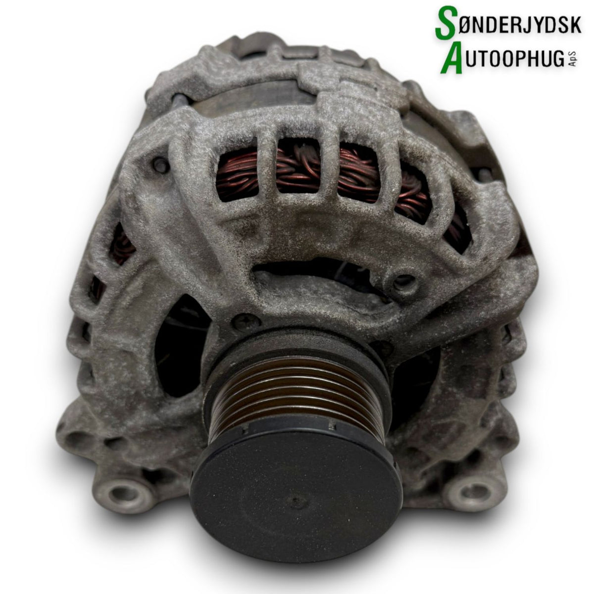 Skoda Octavia Generator Med OEM Nr. 04L903024S Fra Skoda Ophugger