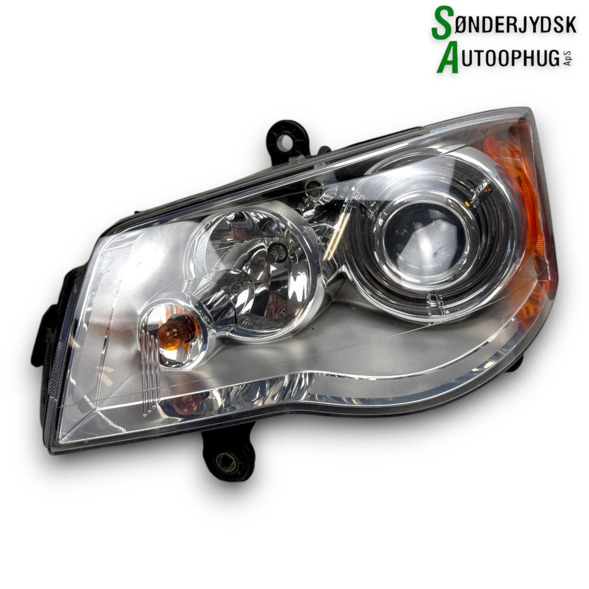 Chrysler Voyager Forlygte Med OEM Nr. 5113339AD Fra Chrysler Ophugger
