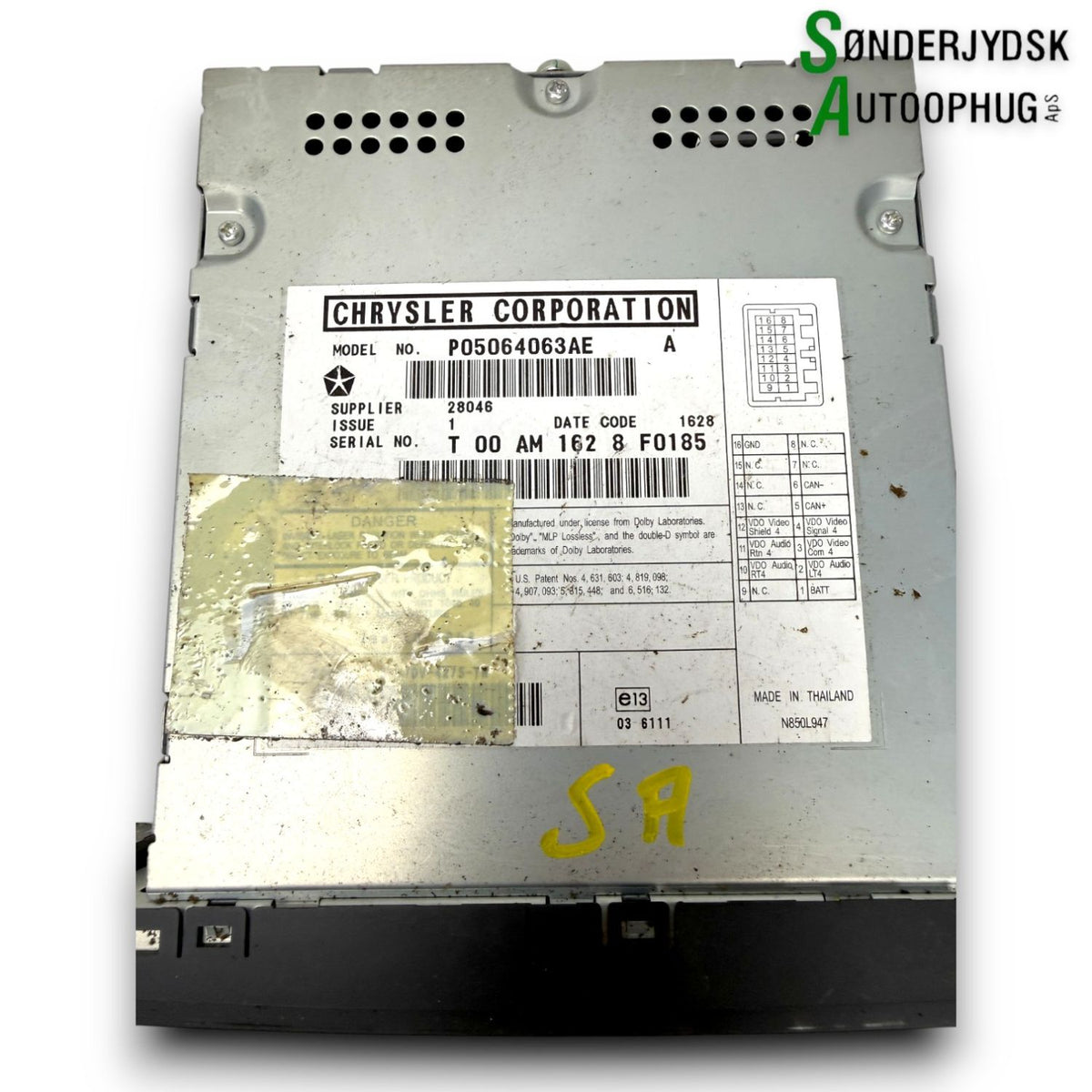Chrysler Voyager Radio M/Cd Med OEM Nr. P05064063AE Fra Chrysler Ophugger
