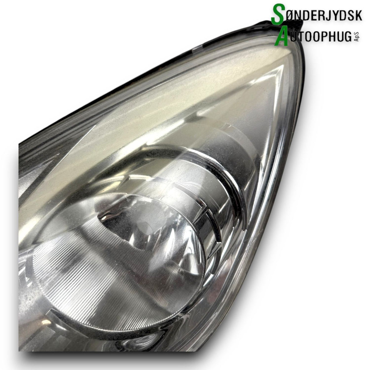 Citroen C3 II Forlygte Med OEM Nr. 9673814980 Fra Citroen Ophugger