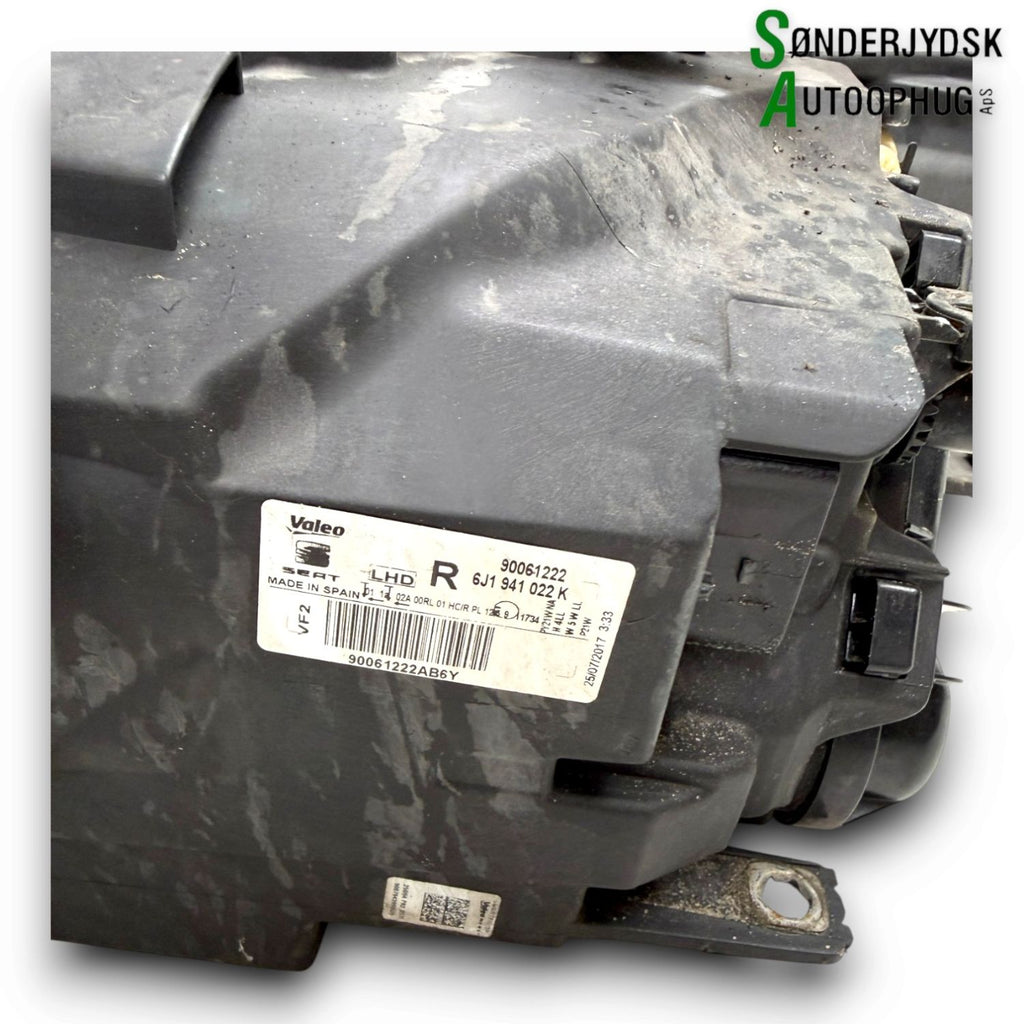 Seat Ibiza Forlygte Med OEM Nr. 6J1941022K Fra Seat Ophugger