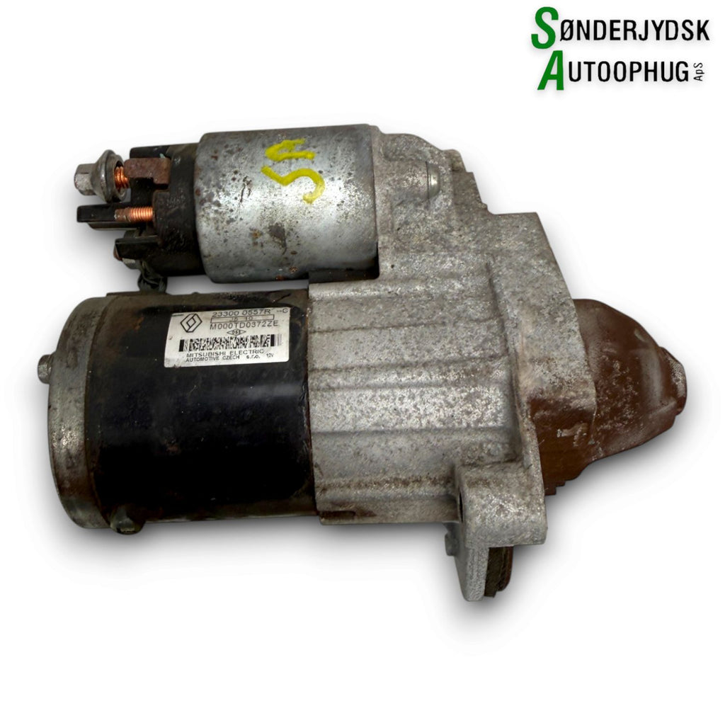 Renault Captur 1 Starter Med OEM Nr. 233000557R Fra Renault Ophugger