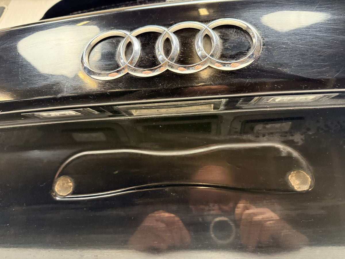 Audi A3 8V Bagklap Med OEM Nr. 8V4827025D Fra Audi Ophugger