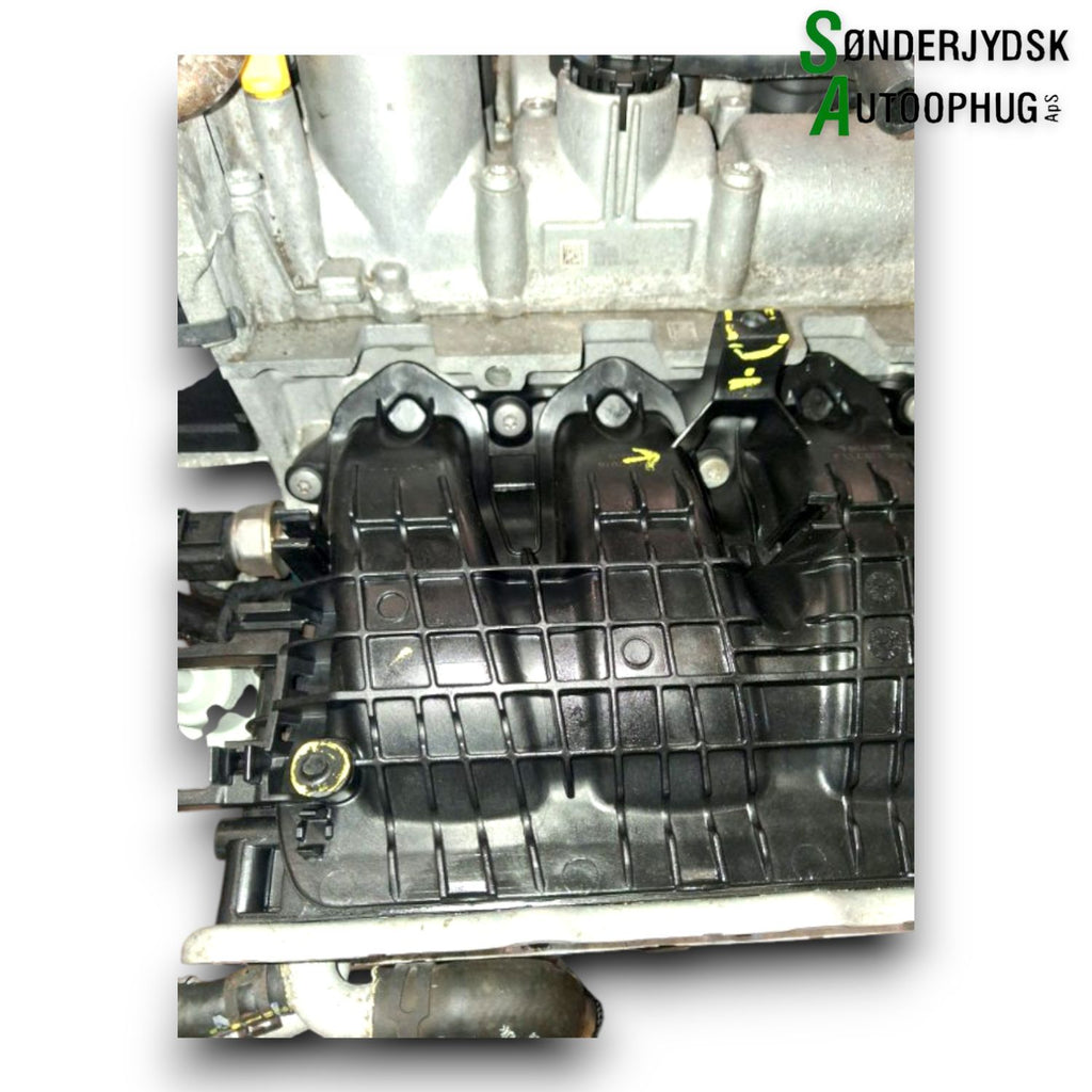 Skoda Rapid Motor Med OEM Nr. 04E100098G Fra Skoda Ophugger