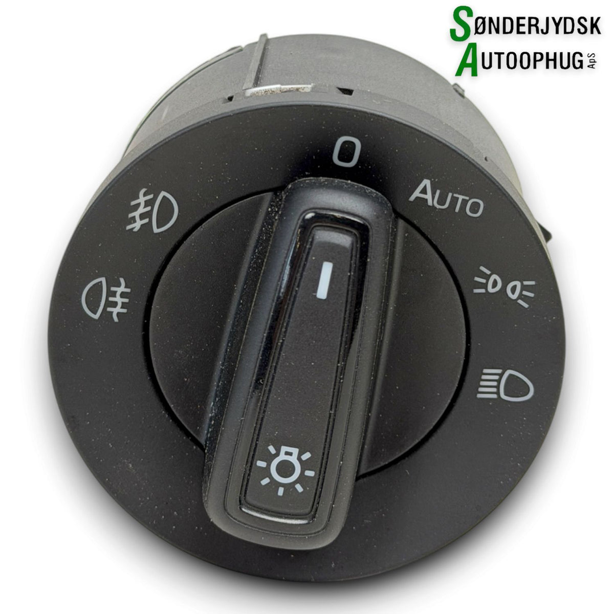 Skoda Fabia Kontakt Lys Med OEM Nr. 565941431CWHI Fra Skoda Ophugger
