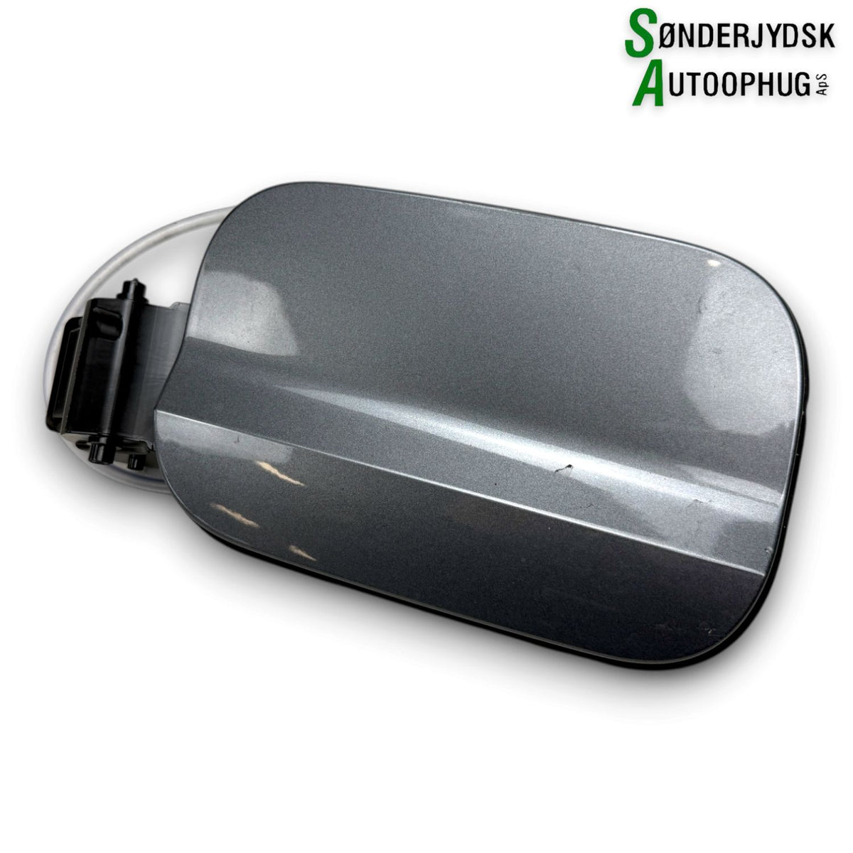 Skoda Fabia Benzinklap / Tankklap Med OEM Nr. 8V0862159B Fra Skoda Ophugger