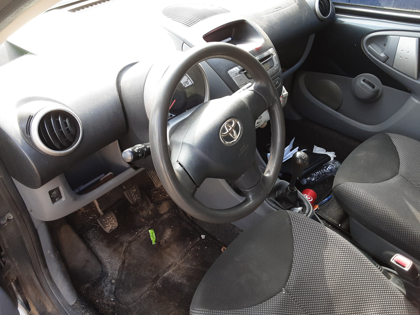 Toyota Aygo Pluk-Selv-Bil Med OEM Nr. Ophugger Fra Toyota Ophugger
