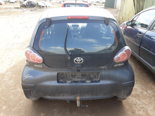 Toyota Aygo Pluk-Selv-Bil Med OEM Nr. Ophugger Fra Toyota Ophugger
